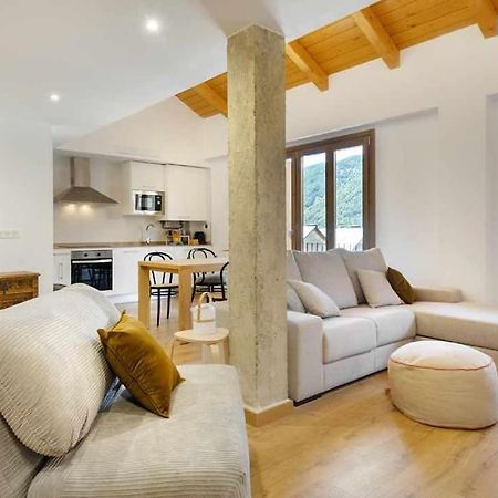 Duplex Campodios Villanúa Екстериор снимка